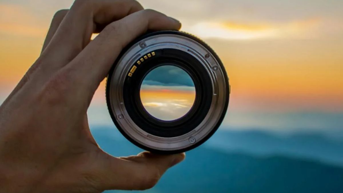 Why the Photeeq Lens Flare Still Gets People Talking